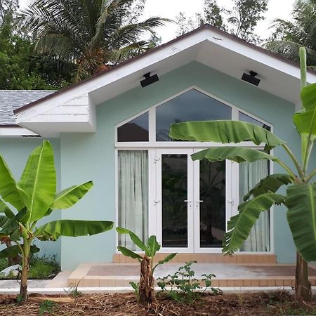 Secluded And Modern Beachfront House Hotel Nassau Ngoại thất bức ảnh